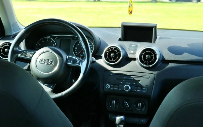 Audi A1 cena 41900 przebieg: 63677, rok produkcji 2012 z Głowno małe 667